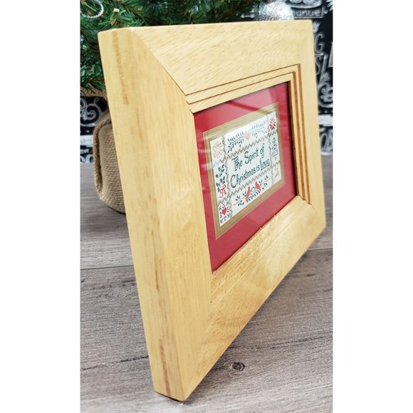 The Spirit of Christmas Is Love Wall Decor🦋 - Picture 3 of 8